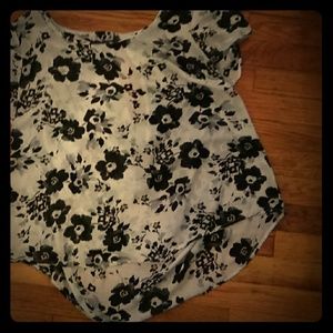TORRID keyhole blouse size 0